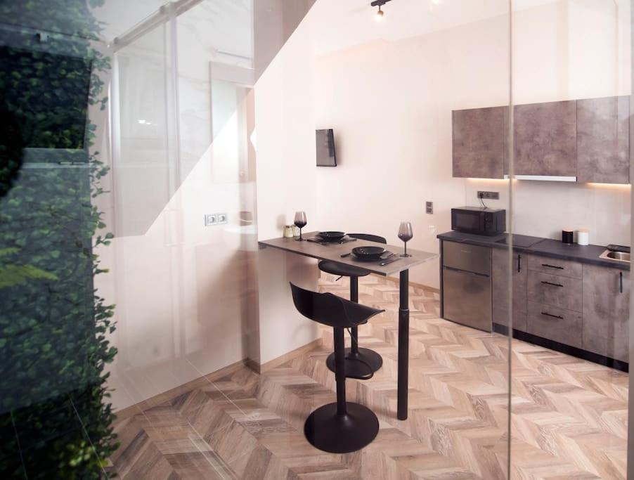 Joy'S Modern-Chic Home Καλαμάτα Εξωτερικό φωτογραφία