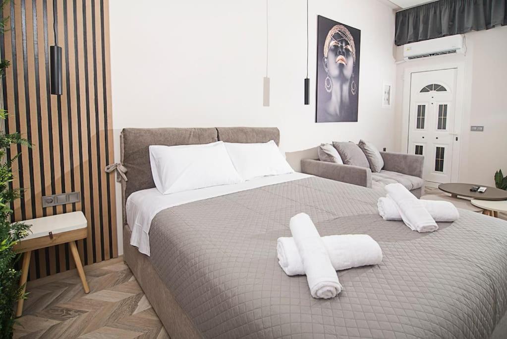 Joy'S Modern-Chic Home Καλαμάτα Εξωτερικό φωτογραφία